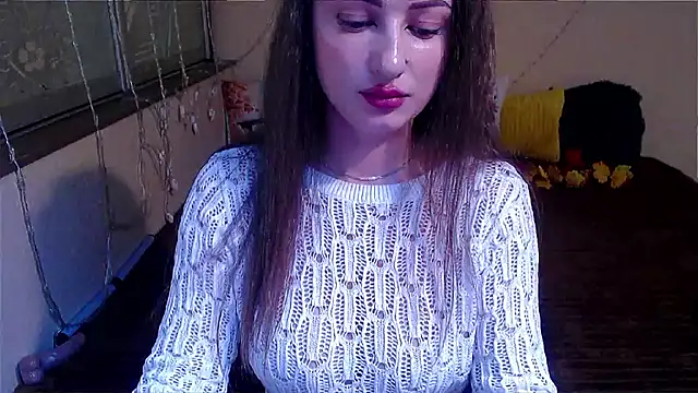 LizaSenri online show from December 5, 2025, 7:39 am