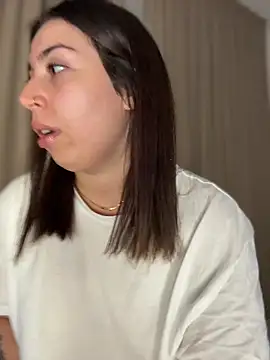 KimArts online show from November 21, 2025, 8:18 pm