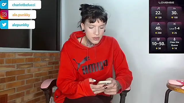 charlotbelucci  online show from October 31, 2025, 8:37 am