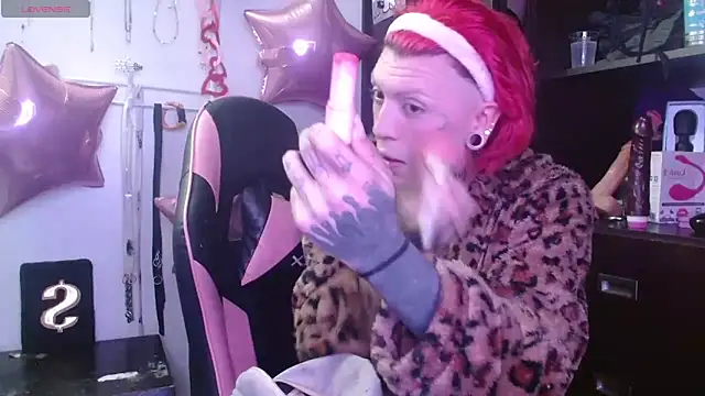 charlotbelucci  online show from March 3, 2026, 7:36 am