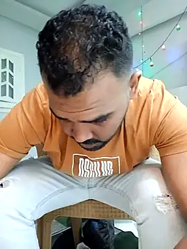 ListedLoin online show from March 12, 2025, 7:49 pm