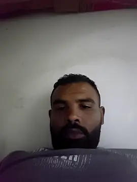 ListedLoin online show from November 21, 2025, 3:00 pm