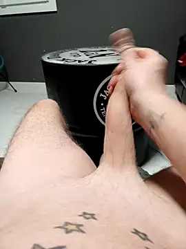 Snapshot of killminou chatting on January 29, 2025, 10:01 pm killminou online show from January 29, 2025, 10:01 pm