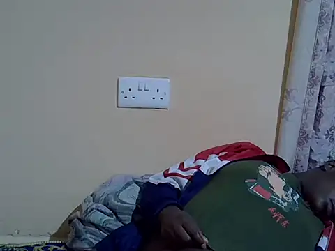 HOT-JAZMINE online show from October 13, 2025, 8:03 am