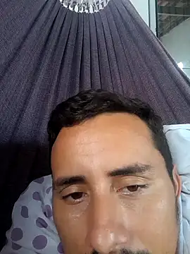 luissilva0071 online show from February 5, 2025, 4:14 pm