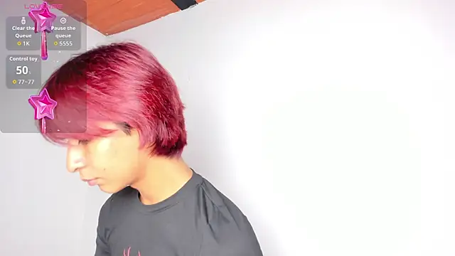 Snapshot of ariel_villa chatting on November 4, 2025, 3:33 pm ariel villa online show from November 4, 2025, 3:33 pm