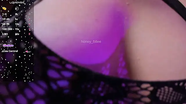 Victoria-ross online show from February 23, 2026, 9:45 pm