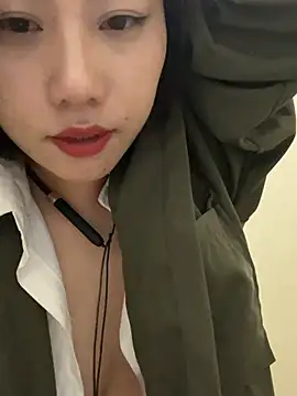 Eliza-E online show from February 5, 2026, 12:54 pm