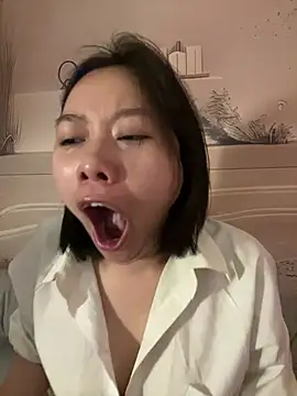 Eliza-E online show from February 14, 2026, 12:29 am