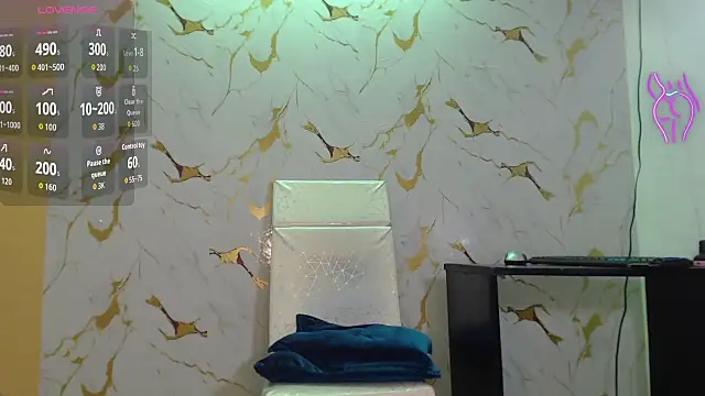 Snapshot of Sara-fox chatting on October 1, 2025, 9:10 pm Sara-fox online show from October 1, 2025, 9:10 pm