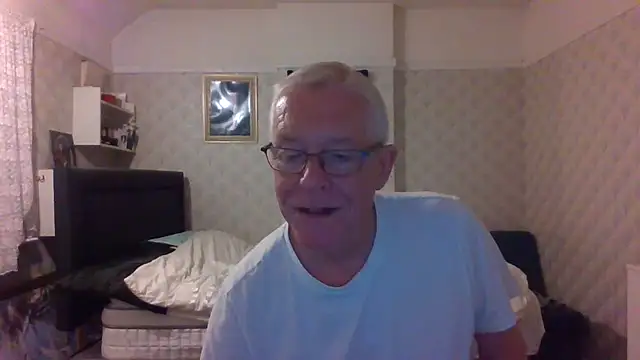 shaun63m online show from September 29, 2025, 12:05 am