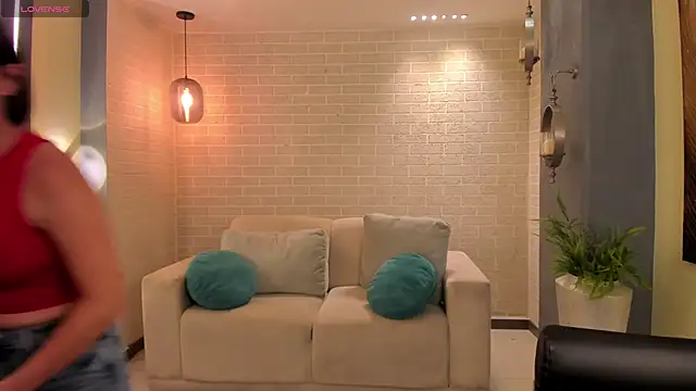 Snapshot of AliceHarper_ chatting on October 11, 2025, 12:15 pm AliceHarper online show from October 11, 2025, 12:15 pm