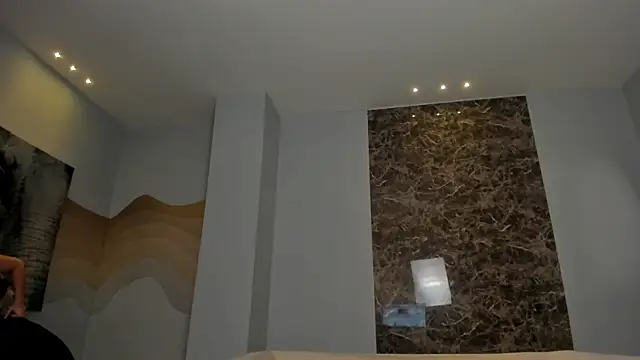 Snapshot of AliceHarper_ chatting on October 20, 2025, 6:52 pm AliceHarper online show from October 20, 2025, 6:52 pm