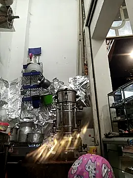 Snapshot of Divalive_28 chatting on November 6, 2025, 10:16 am Divalive 28 online show from November 6, 2025, 10:16 am