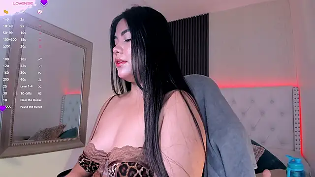 Snapshot of aliscollins_ chatting on June 9, 2026, 2:12 am aliscollins online show from June 9, 2026, 2:12 am