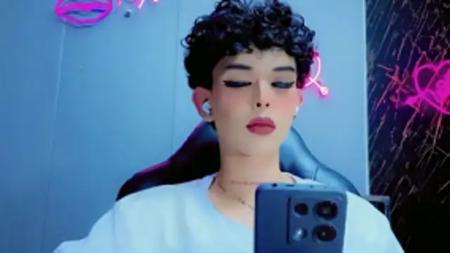 Marian LV online show from November 20, 2025, 5:34 pm