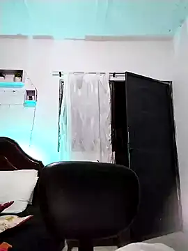 Snapshot of lunanataly chatting on January 3, 2025, 9:36 pm lunanataly online show from January 3, 2025, 9:36 pm