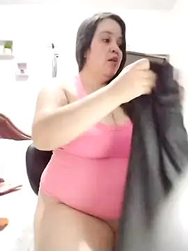 Snapshot of lunanataly chatting on February 8, 2025, 10:40 pm lunanataly online show from February 8, 2025, 10:40 pm