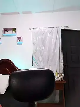 Snapshot of lunanataly chatting on September 20, 2025, 6:31 pm lunanataly online show from September 20, 2025, 6:31 pm