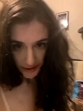 rileyyb  online show from February 19, 2026, 7:21 pm