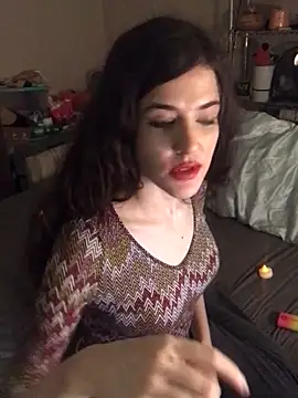 rileyyb  online show from April 17, 2026, 8:34 pm