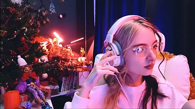 Avi Nile online show from December 15, 2024, 2:08 am