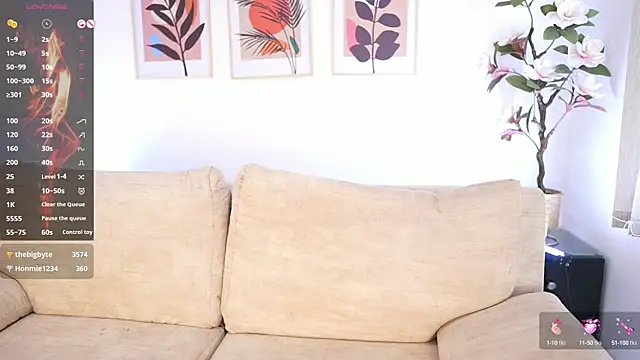 Snapshot of Zarawilliams chatting on February 6, 2025, 2:48 pm Zarawilliams online show from February 6, 2025, 2:48 pm