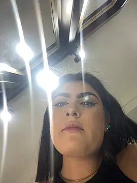 IrisBaker online show from January 17, 2025, 11:40 pm