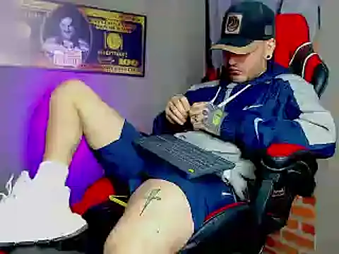 smoker445 online show from February 11, 2025, 4:33 am