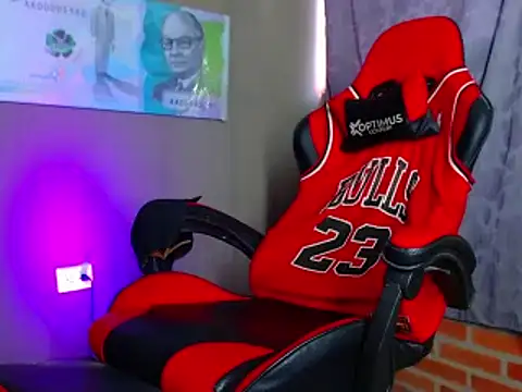 smoker445 online show from March 2, 2025, 2:32 pm