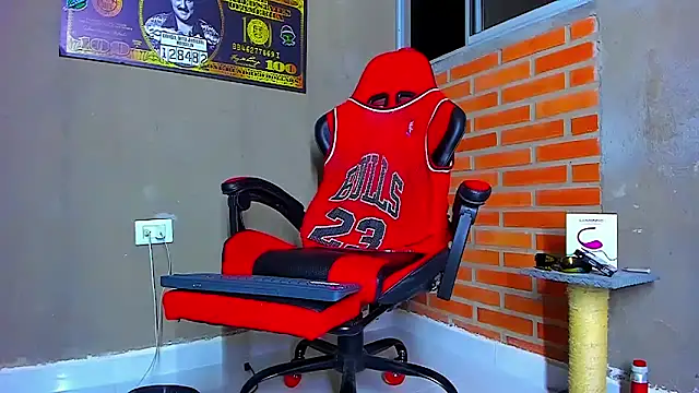 smoker445 online show from October 18, 2025, 12:24 am