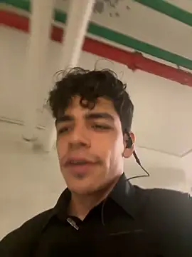 MrDareLover online show from March 20, 2025, 1:59 pm