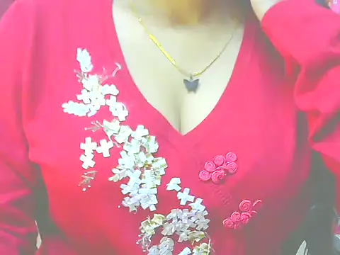 Snapshot of ishmita99 chatting on December 8, 2024, 2:52 pm ishmita99 online show from December 8, 2024, 2:52 pm