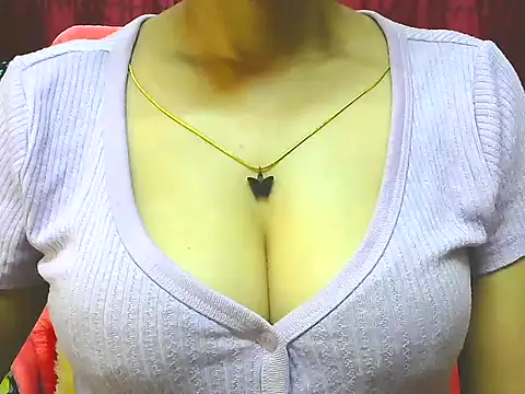 Snapshot of ishmita99 chatting on September 19, 2025, 4:47 am ishmita99 online show from September 19, 2025, 4:47 am