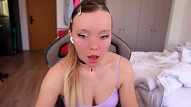 Ayra Lust online show from February 6, 2026, 5:38 pm