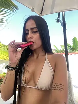 Snapshot of Alexandra_duque chatting on February 28, 2025, 8:39 pm Alexandra duque online show from February 28, 2025, 8:39 pm