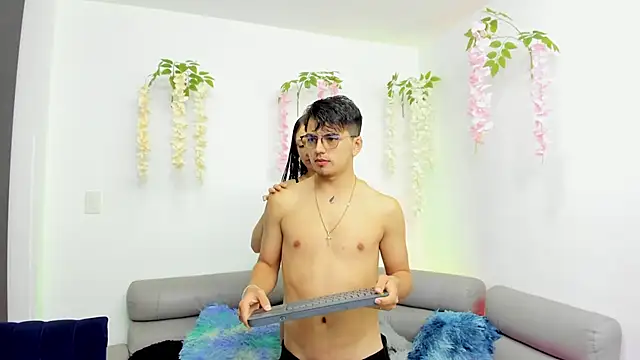 Snapshot of UNIVERSAL_SEXX_ chatting on October 1, 2025, 5:46 am UNIVERSAL SEXX online show from October 1, 2025, 5:46 am