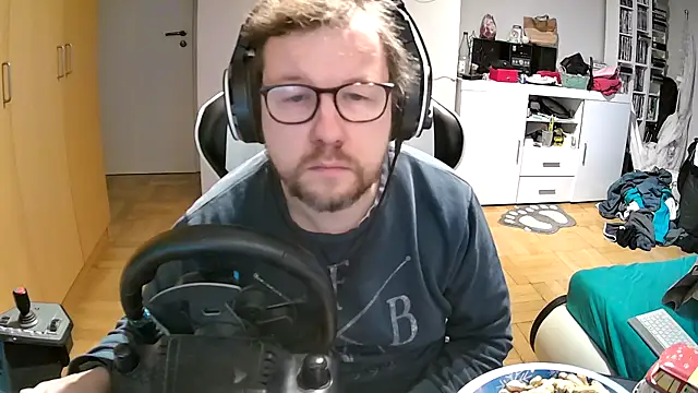 Snapshot of larsgessner30 chatting on October 27, 2025, 3:49 pm larsgessner30 online show from October 27, 2025, 3:49 pm