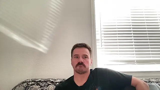 Snapshot of steelwood303 chatting on December 3, 2025, 8:51 pm steelwood303 online show from December 3, 2025, 8:51 pm