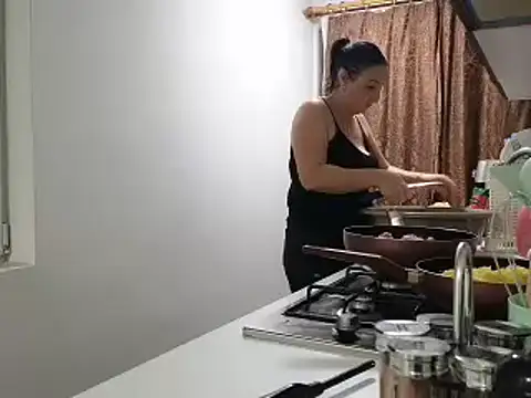 cuplubijoanna online show from January 6, 2025, 6:52 pm