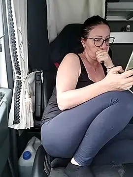 cuplubijoanna online show from March 28, 2026, 8:25 am