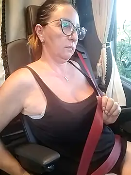 cuplubijoanna online show from July 8, 2026, 4:17 am