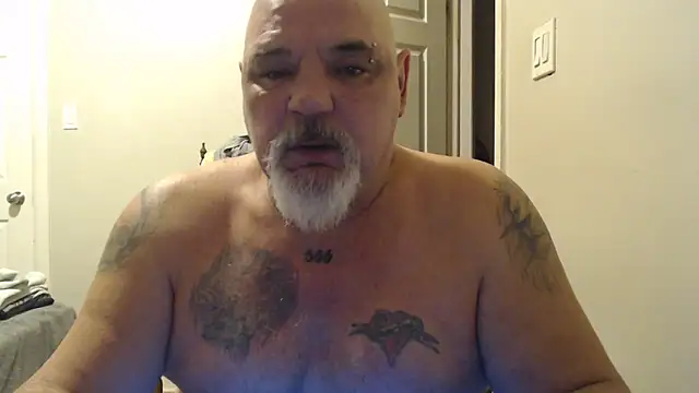 Snapshot of Newfiesausage1972 chatting on February 7, 2025, 11:01 am Newfiesausage1972 online show from February 7, 2025, 11:01 am