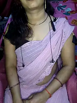 Snapshot of Simaran_bhabhi chatting on January 15, 2025, 3:18 pm Simaran bhabhi online show from January 15, 2025, 3:18 pm