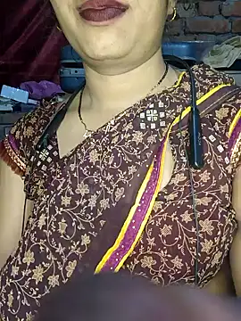 Snapshot of Simaran_bhabhi chatting on January 17, 2025, 6:57 am Simaran bhabhi online show from January 17, 2025, 6:57 am