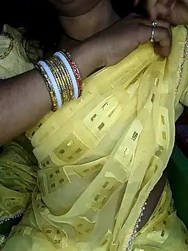 Snapshot of Simaran_bhabhi chatting on January 17, 2025, 4:57 pm Simaran bhabhi online show from January 17, 2025, 4:57 pm