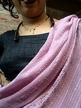 Snapshot of Simaran_bhabhi chatting on February 2, 2025, 10:02 am Simaran bhabhi online show from February 2, 2025, 10:02 am