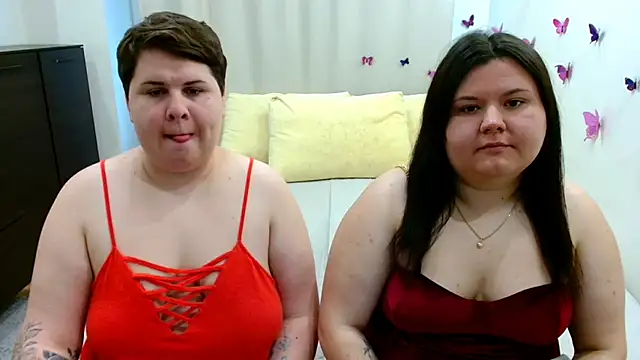 Snapshot of BeckyAndHellen chatting on September 29, 2025, 9:47 am BeckyAndHellen online show from September 29, 2025, 9:47 am