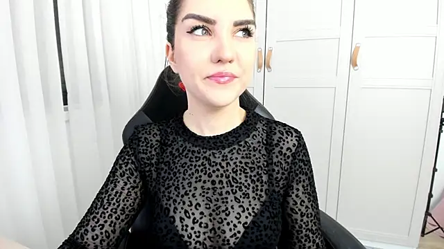 EnygmaVane online show from February 26, 2025, 4:25 am