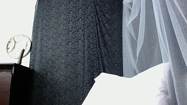 Abril Bianchi online show from September 20, 2025, 12:06 pm